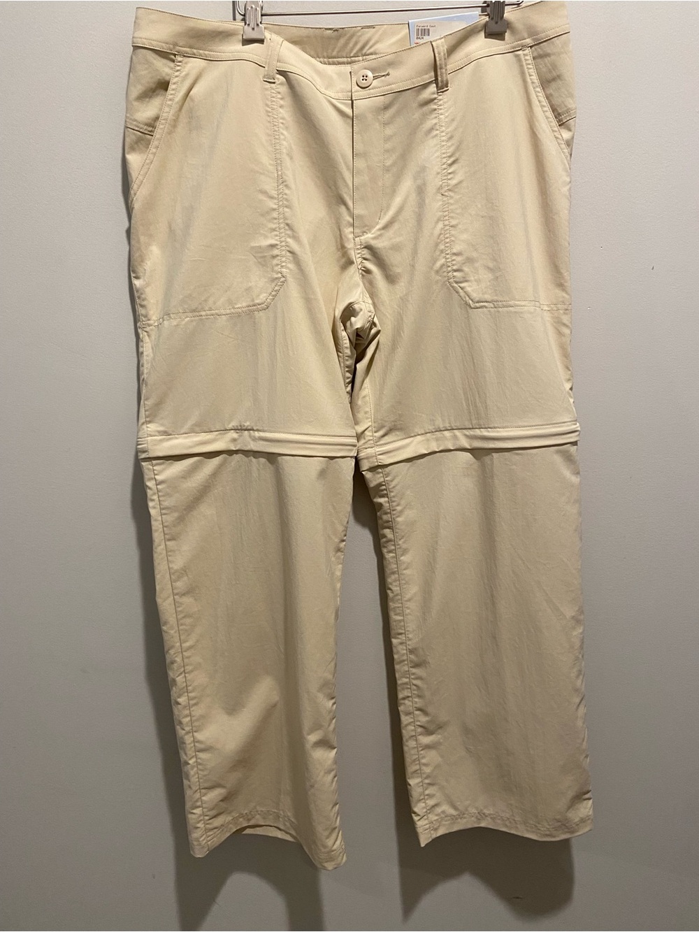 Vintage Patagonia Woman’s Continental Zip-Off Pants Size 14 NWT Style 56441